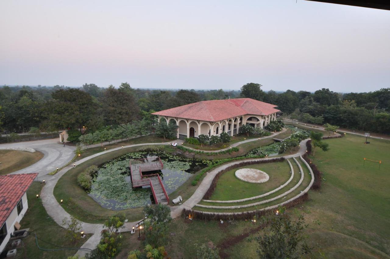 Bhanu The Fern Forest Resort & Spa, Jambughoda Exterior foto