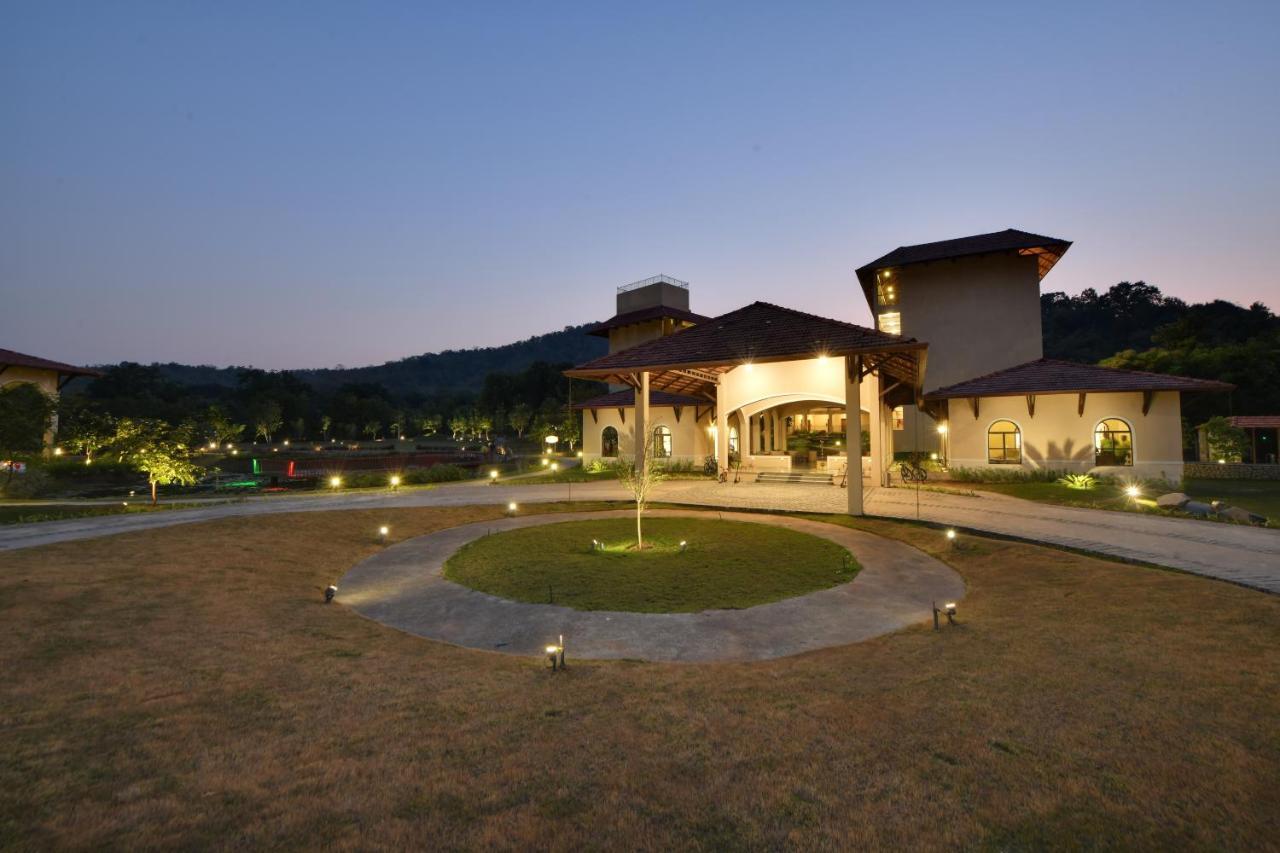 Bhanu The Fern Forest Resort & Spa, Jambughoda Exterior foto